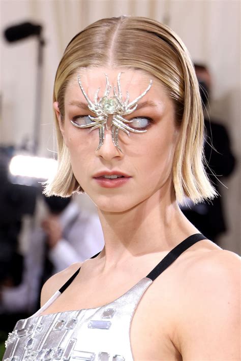 Hunter Schafer met gala